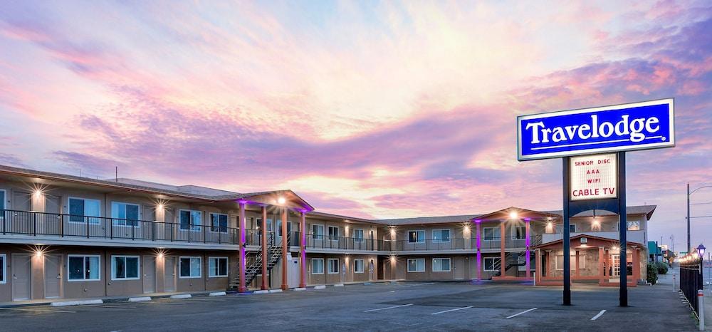 Travelodge By Wyndham Юрика Экстерьер фото