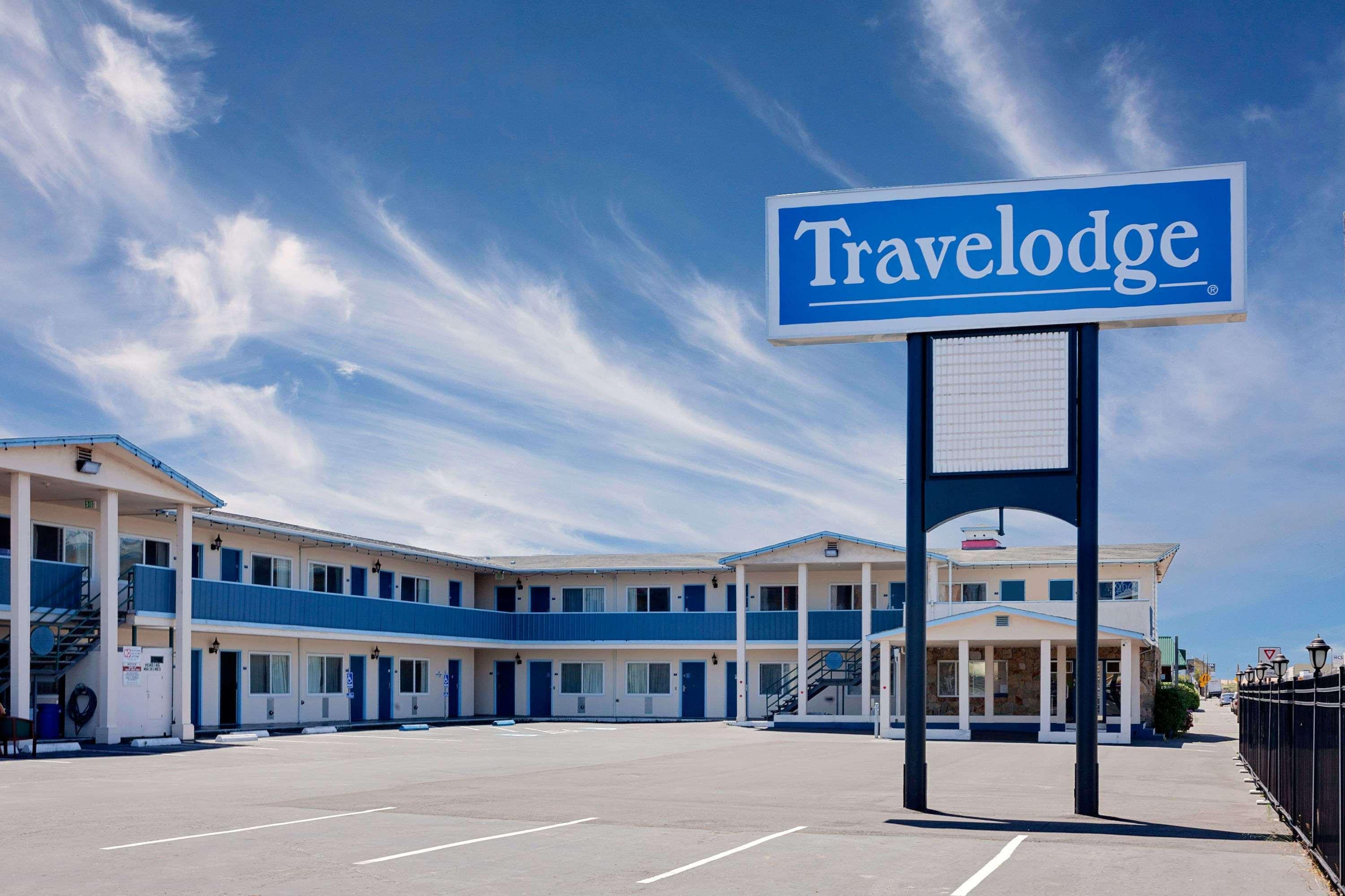 Travelodge By Wyndham Юрика Экстерьер фото